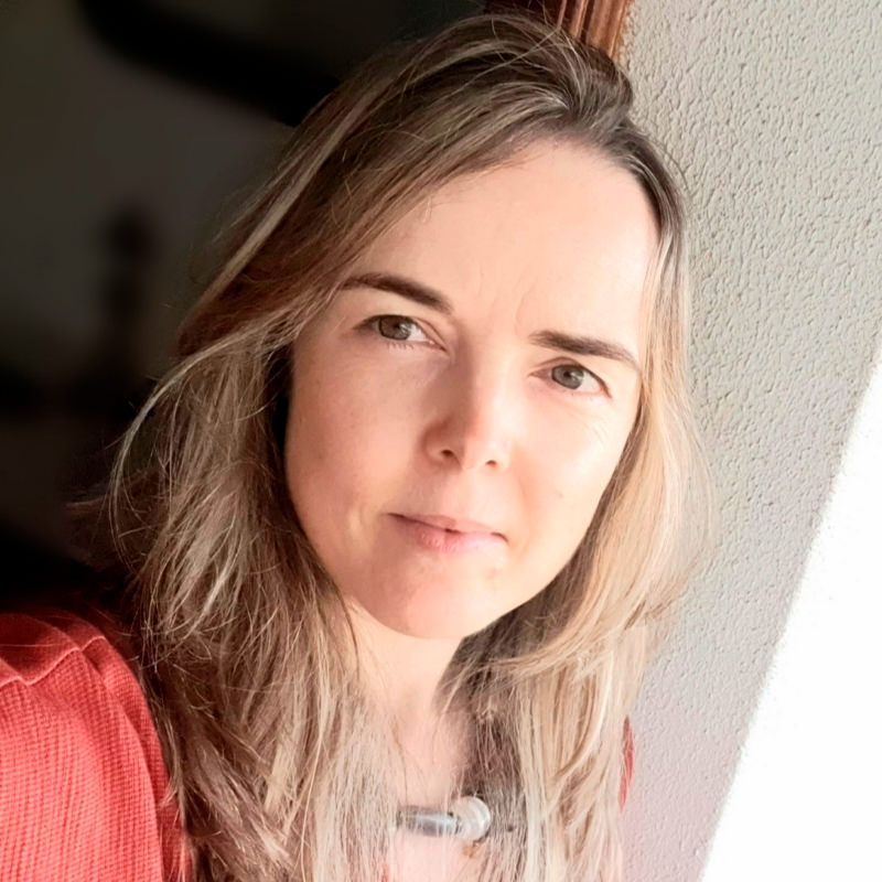 Sobre Carolina Abreu